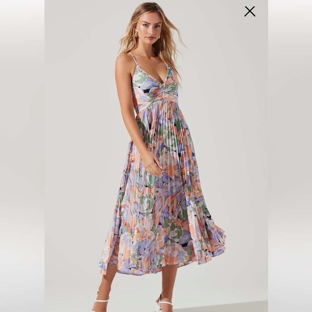ASTR the Label Blythe Floral Midi Dress - new